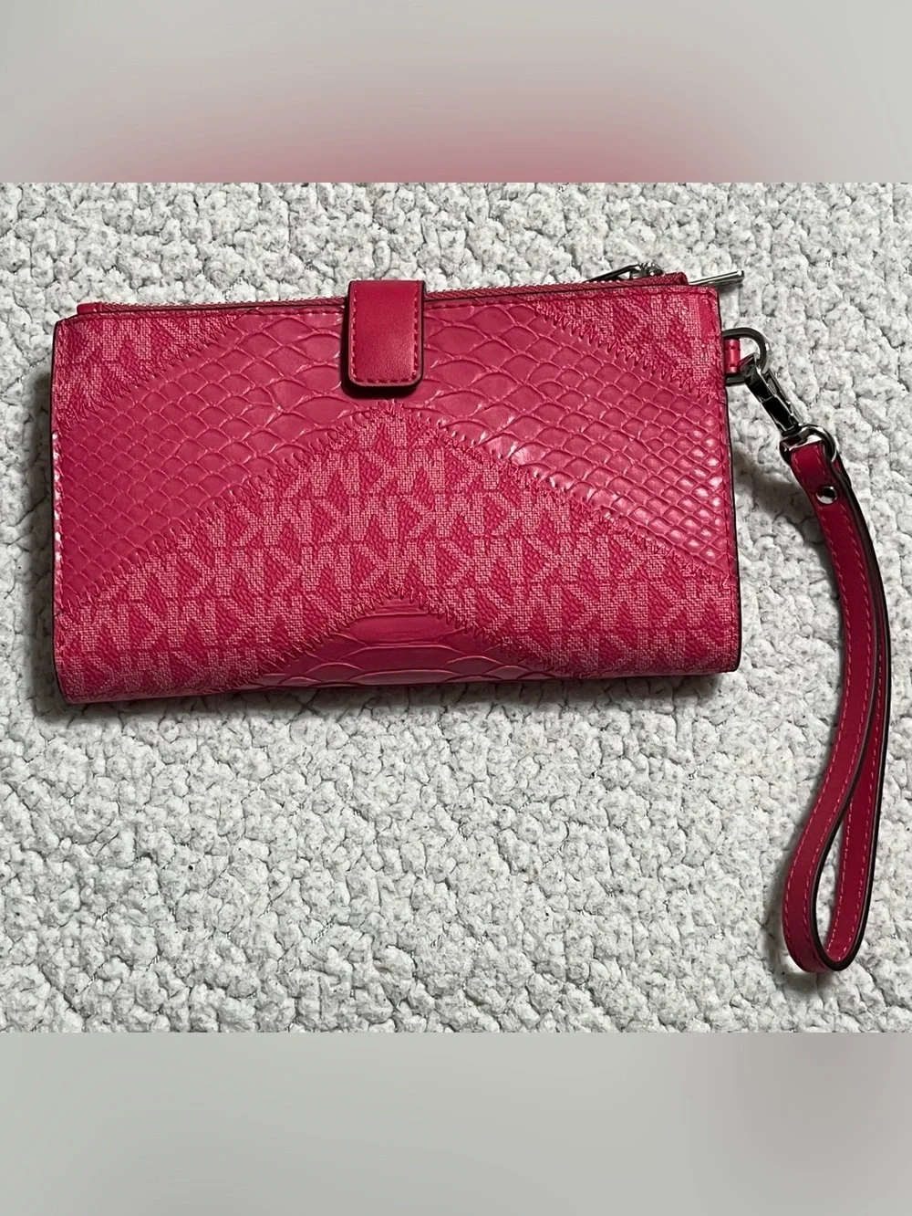Michael Kors Large Double Zip Wristlet Credit Card Wallet in Electric Pink